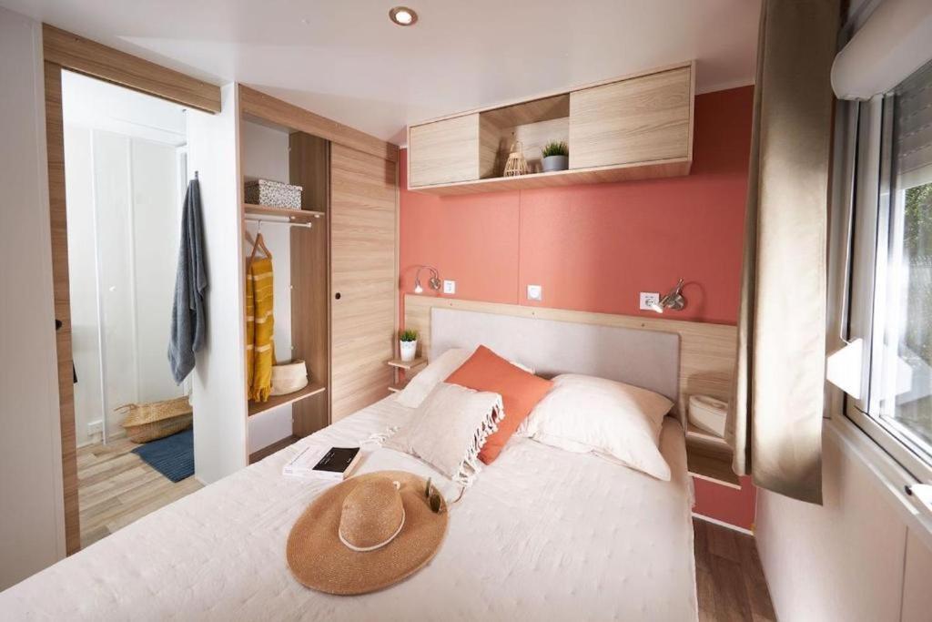 Mobile Home 3 Chambres 2 Salles De Bains Dans Camping 4 Etoiles Aux Charmettes Mh K168 Les Mathes Exteriör bild